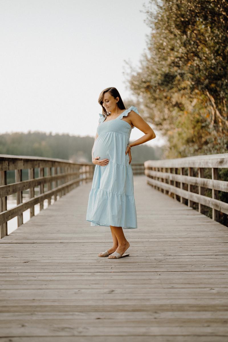 Maternity Session at Kelso Beach | Milton Family Photographer